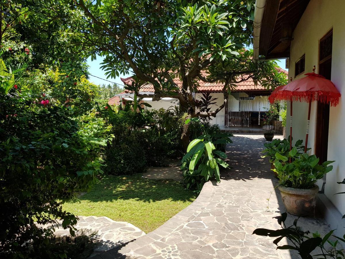 Villa Lumbalumba Lovina Екстериор снимка